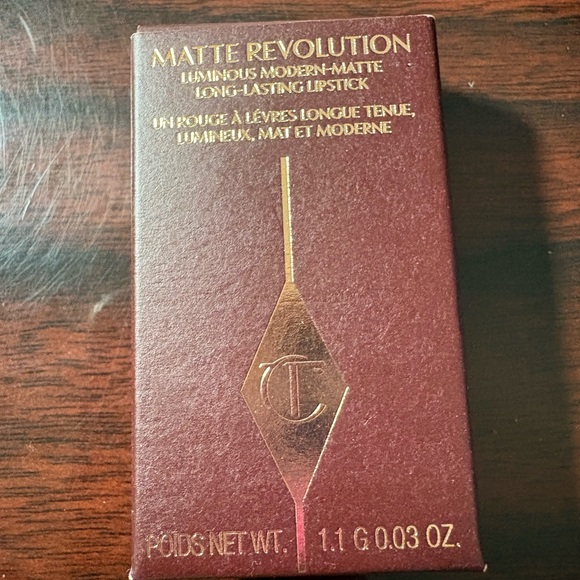 Charlotte Tilbury Matte Revolution Lipstick in Pillow Talk SAMPLE SIZE - Picture 4 of 4